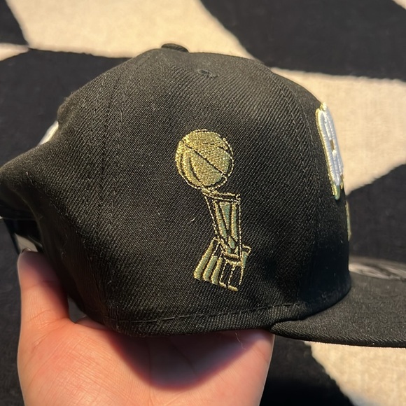 Raptors Championship Hat - Picture 3 of 5